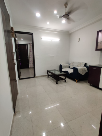 Living Room in 2 BHK Builder Floor at Sector 43 – for Rent