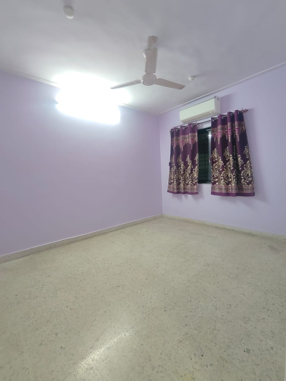 1 BHK 420 Sq.Ft. Apartment in Hill Garden