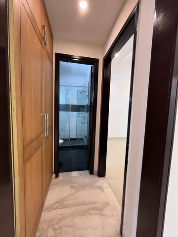 Building Lobby in 3.5 BHK Builder Floor at Sushant Lok I – for Rent
