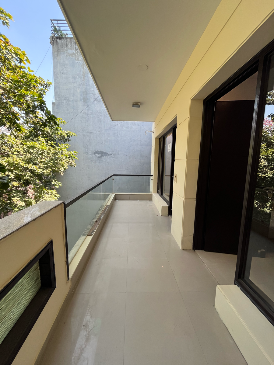 3.5 BHK + Servant Room Builder Floor For Rent in Sushant Lok 1  Gurgaon 