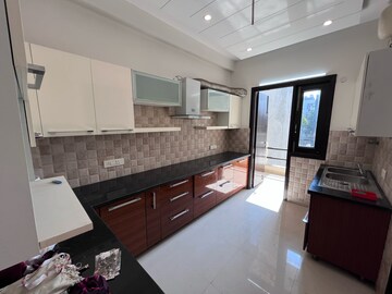 3.5 BHK Builder Floor For Rent in Sushant Lok I