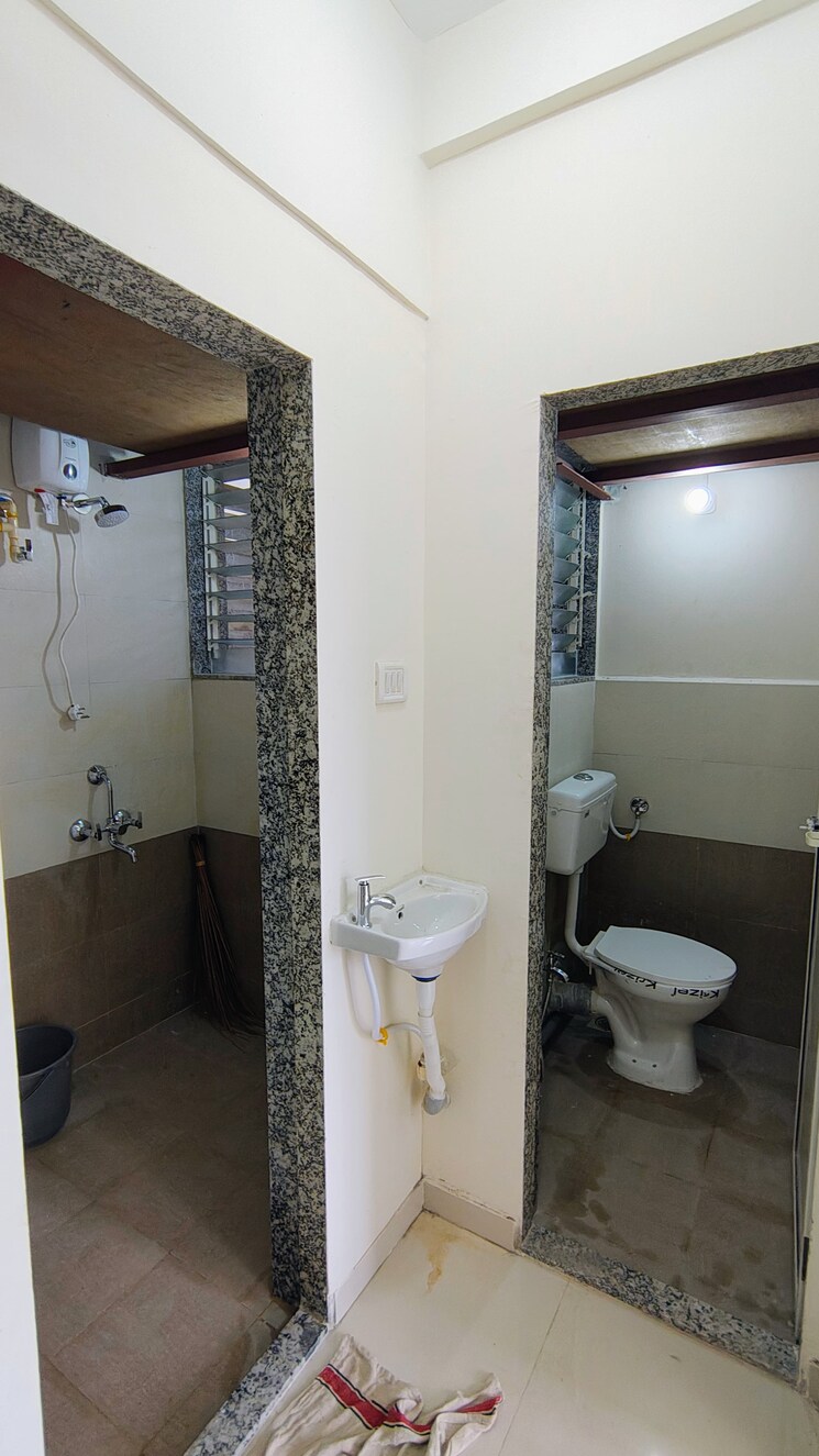Bathroom, satra-nexus 1 Bedroom 426 Sq.Ft. Apartment In Jogeshwari East Mumbai 8977012