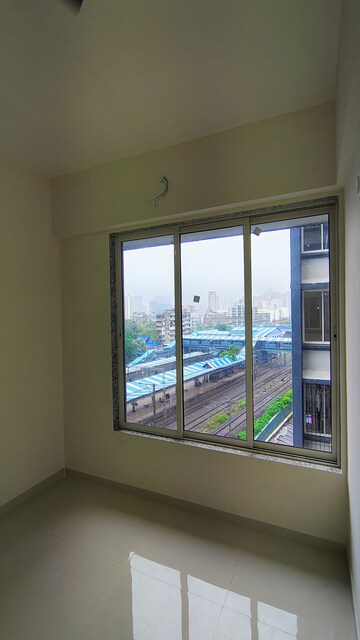 Room in 1 BHK Apartment at Satra Nexus, Jogeshwari East – for Rent