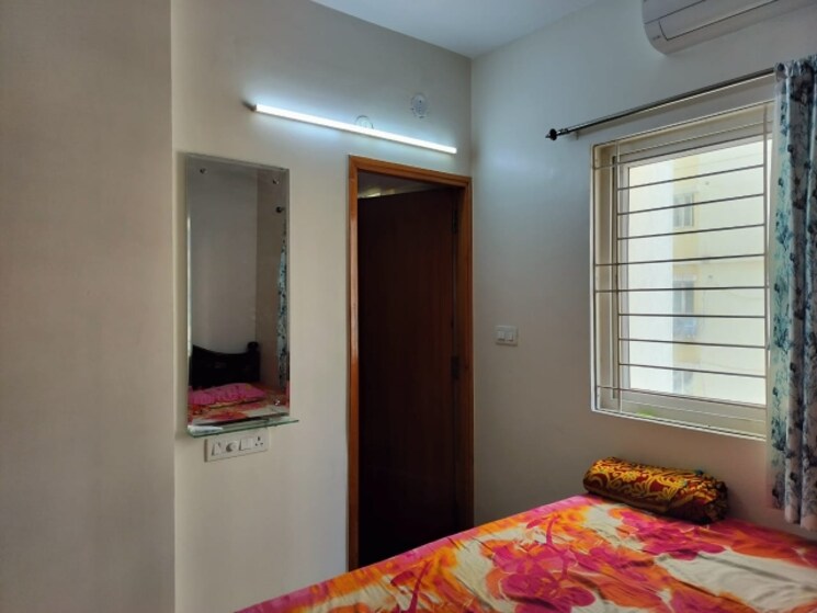 Bedroom, mantri-celestia 2 Bedroom 960 Sq.Ft. Apartment In Gachibowli Hyderabad 8977042