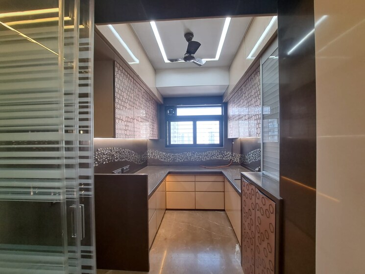 Kitchen, matunga east 3 Bedroom 1100 Sq.Ft. Apartment In Matunga East Mumbai 8977035