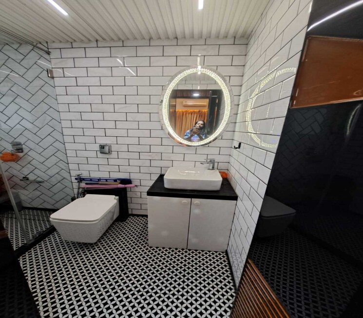 Bathroom, matunga east 3 Bedroom 1100 Sq.Ft. Apartment In Matunga East Mumbai 8977035