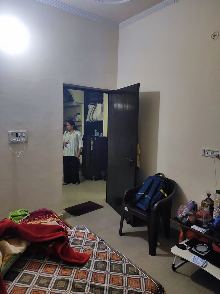 Living Room, alpha 1 greater noida 2 Bedroom 100 Sq.Mt. Independent House In Alpha 1 Greater Noida Greater Noida 8977054