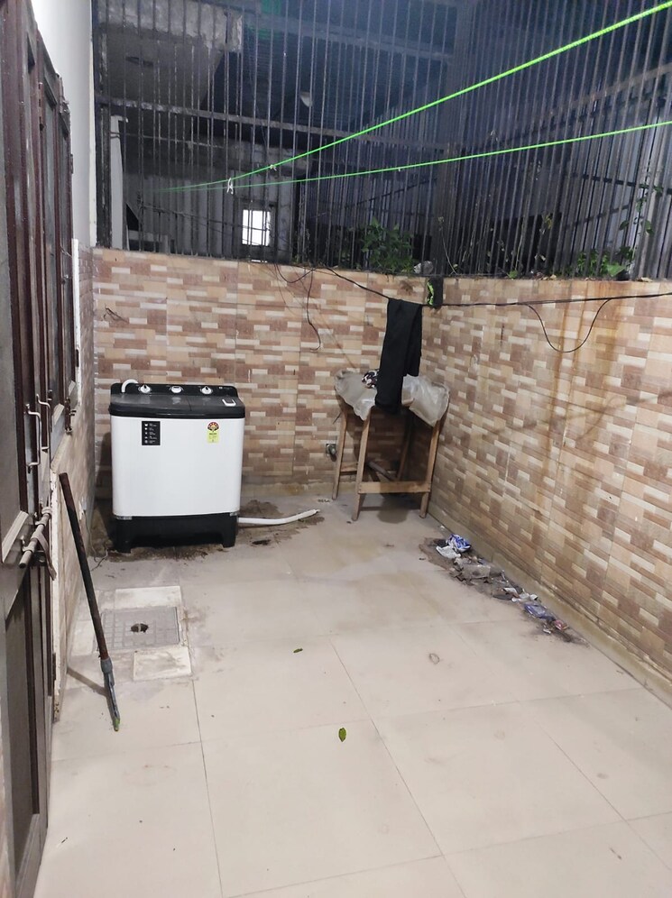 Balcony, alpha 1 greater noida 2 Bedroom 100 Sq.Mt. Independent House In Alpha 1 Greater Noida Greater Noida 8977054