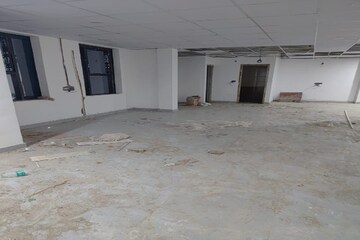  Shop For Rent in Vibhuti Khand