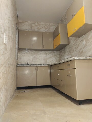 Bathroom in 2 BHK Builder Floor at Lajpat Nagar 4 – for Rent