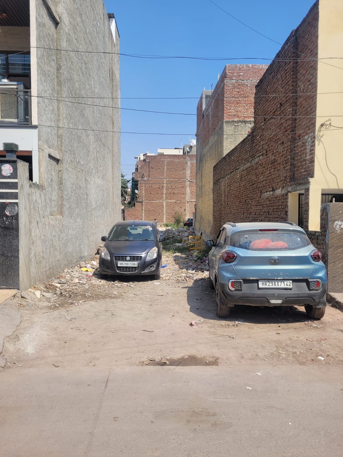 Plot For Sale in Sector 143