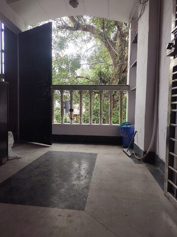 Furnished Amenities in 2 BHK Builder Floor at Lajpat Nagar 4 – for Rent
