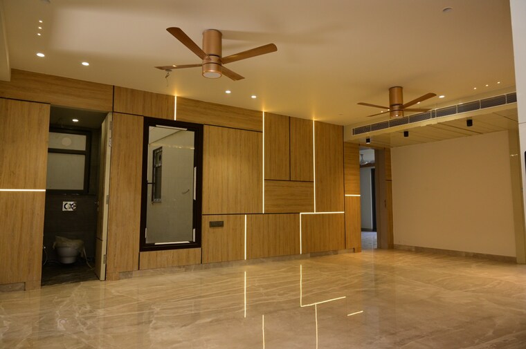 Room, unitech-south-city-1 4 Bedroom 500 Sq.Yd. Builder Floor In South City 1 Gurgaon 8977131