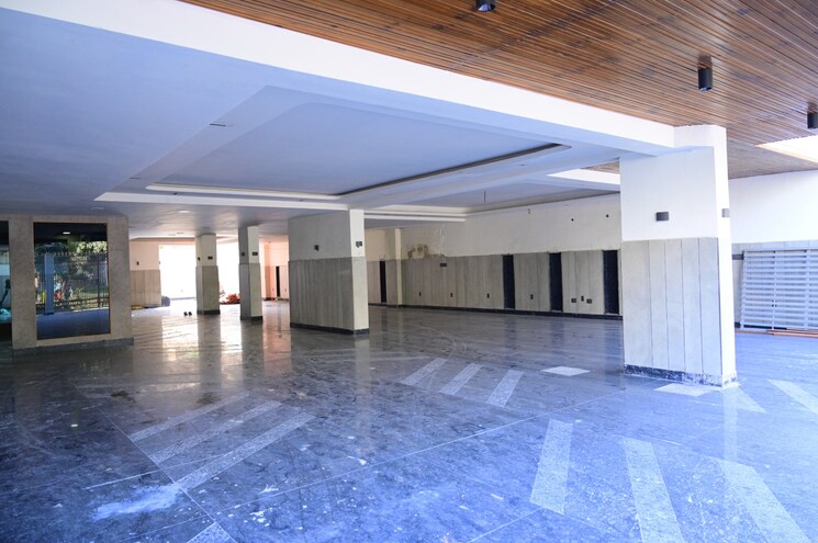  Parking, unitech-south-city-1 4 Bedroom 500 Sq.Yd. Builder Floor In South City 1 Gurgaon 8977131