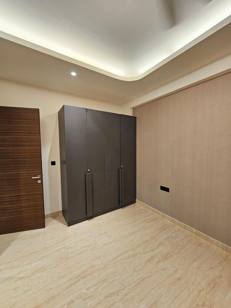 Room, unitech-south-city-1 4 Bedroom 263 Sq.Yd. Builder Floor In South City 1 Gurgaon 8977170