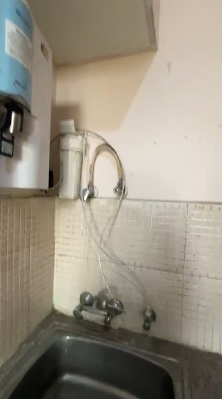 Bathroom, supertech-ecovillage-ii 2 Bedroom 890 Sq.Ft. Apartment In Sector 16b Greater Noida Greater Noida 8977242