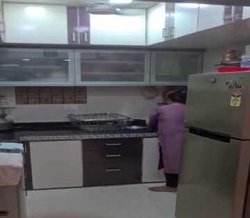 Kitchen in 1.5 BHK Apartment at Dadar East – for Rent