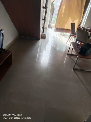 Room in 1 BHK Apartment at Paras Seasons, Sector 168 – for Rent