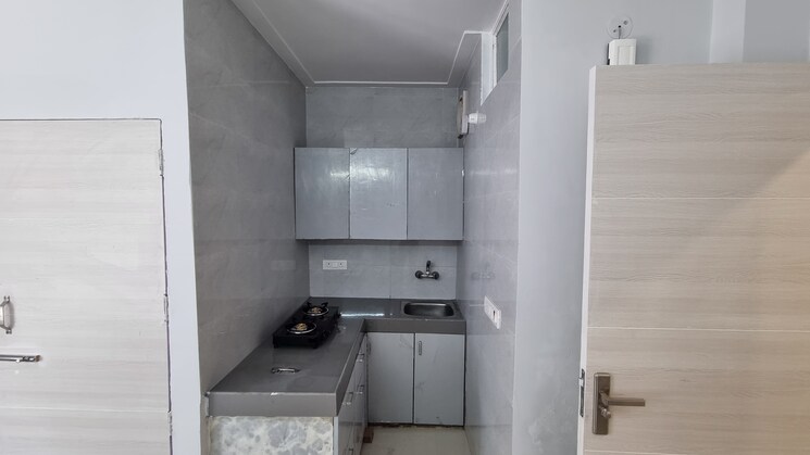 Bathroom, niti khand iii 1 Bedroom 500 Sq.Ft. Builder Floor In Niti Khand Iii Ghaziabad 8977262