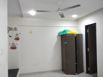 Room in 3 BHK Apartment at Millennium Acropolis, Wakad – for Rent