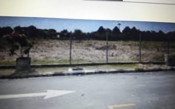 Plot For Sale in Palace Road