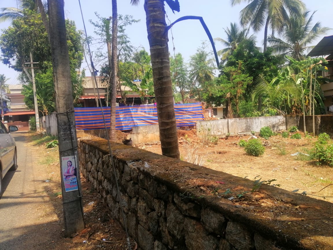 Plot For Sale in Kuriachira