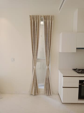 Room in 1 BHK Apartment at Bhartiya Leela Residences, Thanisandra Main Road – for Rent