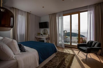 Bedroom in 4 BHK Apartment at M3M Mansion, Sector 113 – for Sale