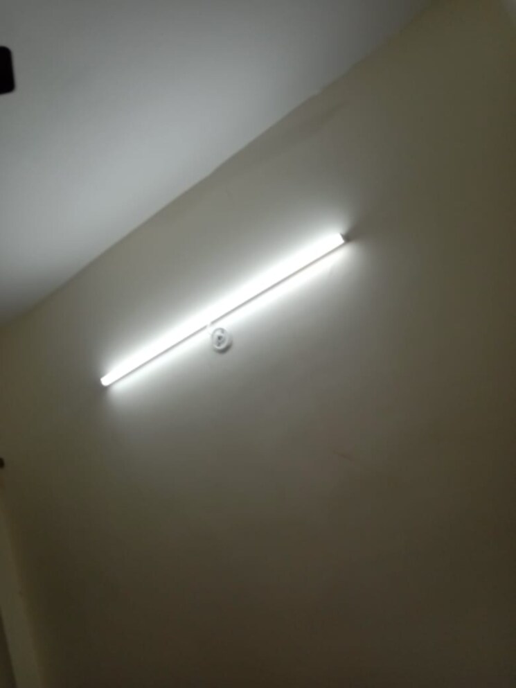 Room, paras-seasons 2 Bedroom 830 Sq.Ft. Apartment In Sector 168 Noida 8977433