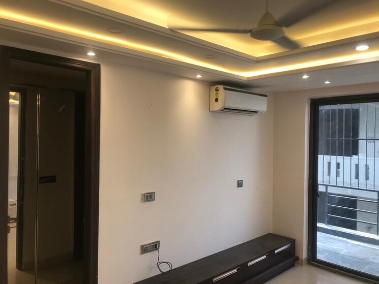 Room, south city 1 3 Bedroom 500 Sq.Yd. Builder Floor In South City 1 Gurgaon 8977447