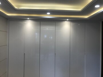 Building Lobby in 3 BHK Builder Floor at South City 1 – for Rent