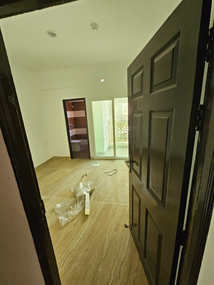 Bathroom, migsun-vilaasa 4 Bedroom 1925 Sq.Ft. Apartment In Eta Ii Greater Noida Greater Noida 8977477