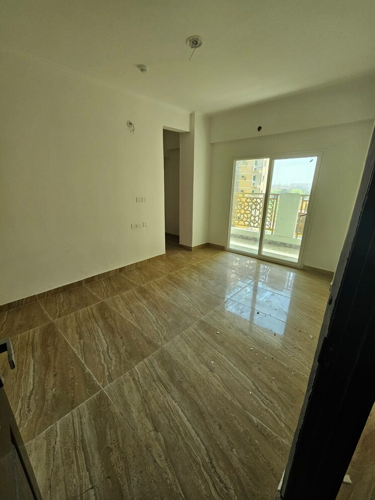 Room, migsun-vilaasa 4 Bedroom 1925 Sq.Ft. Apartment In Eta Ii Greater Noida Greater Noida 8977477