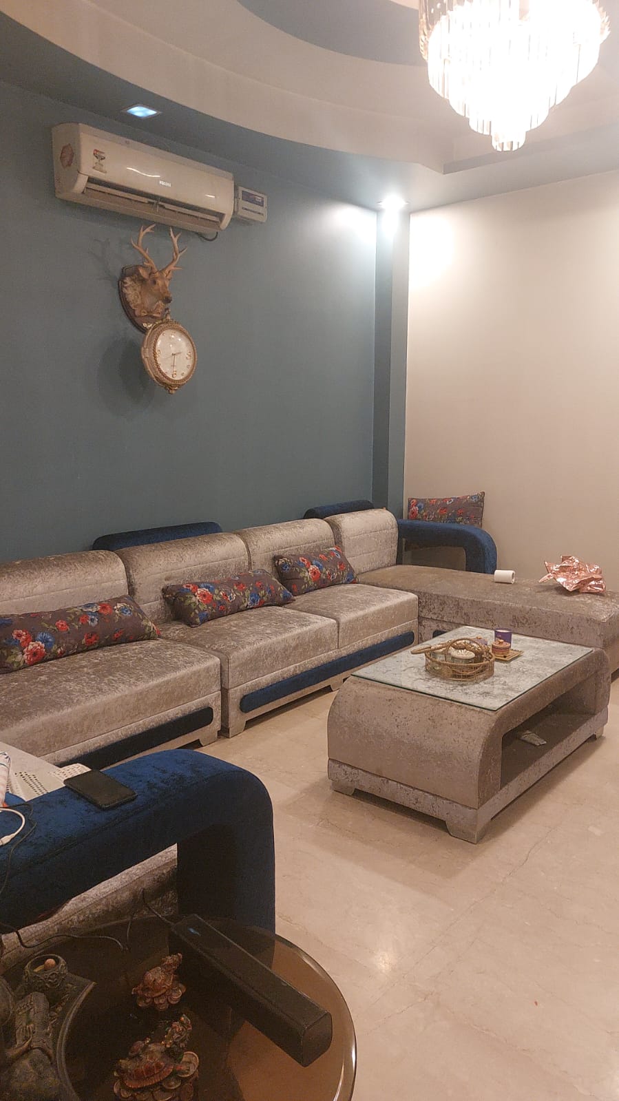 3 BHK + Servant Room Builder Floor For Rent in DLF Phase IV