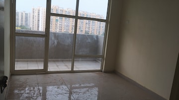 Room in 2 BHK Apartment at Pyramid Heights, Sector 85 – for Rent