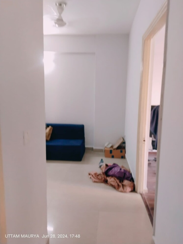 undefined, paras-seasons 2 Bedroom 985 Sq.Ft. Apartment In Sector 168 Noida 8977505