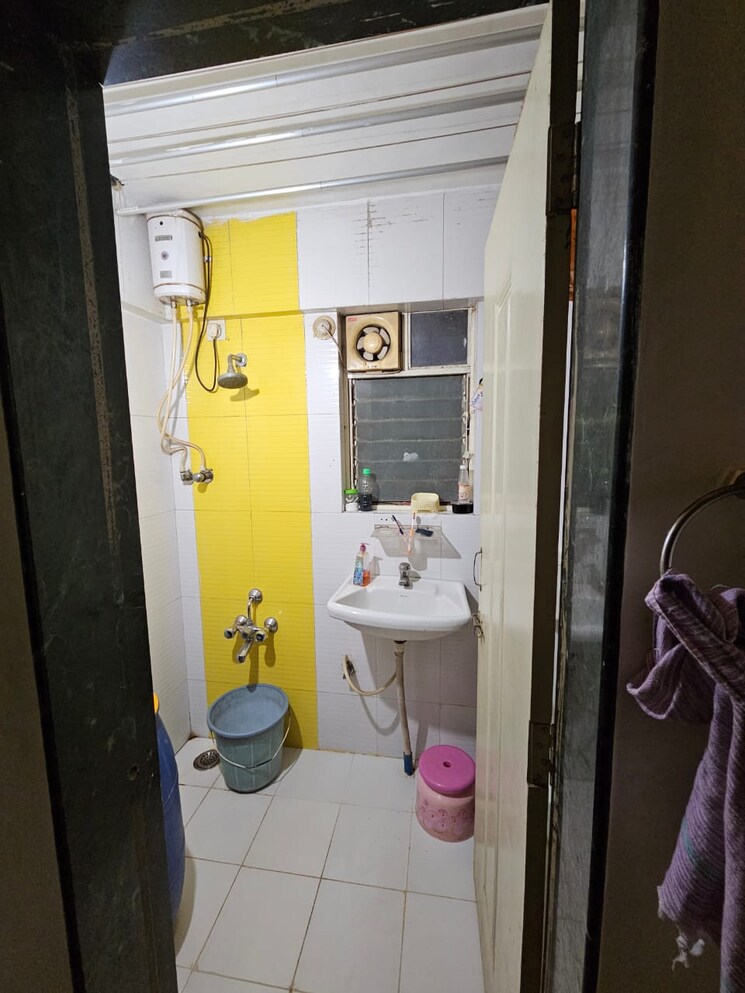 Attached Bathroom, aditya-garden-city 1 Bedroom 610 Sq.Ft. Apartment In Warje Pune 8977566