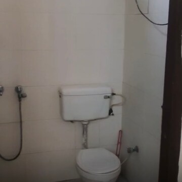 Bathroom in 1 BHK Builder Floor at Lajpat Nagar ii – for Rent