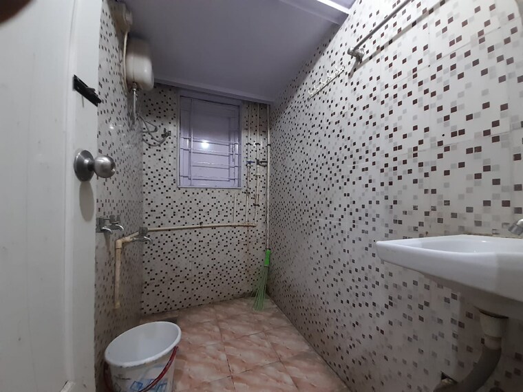 Bathroom, royal-palms 1 Bedroom 545 Sq.Ft. Apartment In Goregaon East Mumbai 8977613