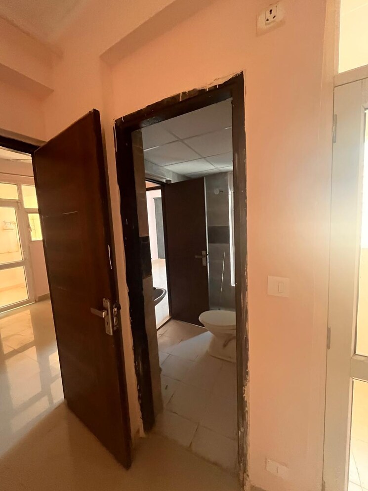 Bathroom, supertech-ecovillage-ii 2 Bedroom 890 Sq.Ft. Apartment In Sector 16b Greater Noida Greater Noida 8977603