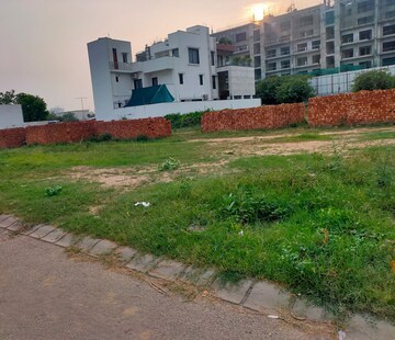  Plot For Sale in Wave City, Wave City