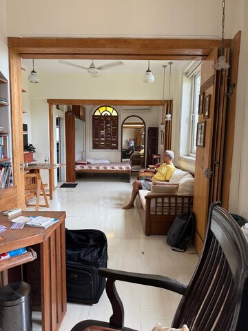 Living Room in 1 BHK Apartment at Girgaum Chowpatty – for Rent