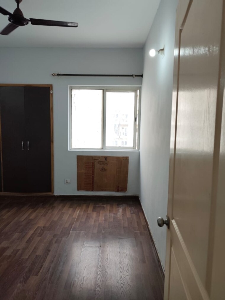 Room, paras-tierea 3 Bedroom 1592 Sq.Ft. Apartment In Sector 137 Noida 8977703