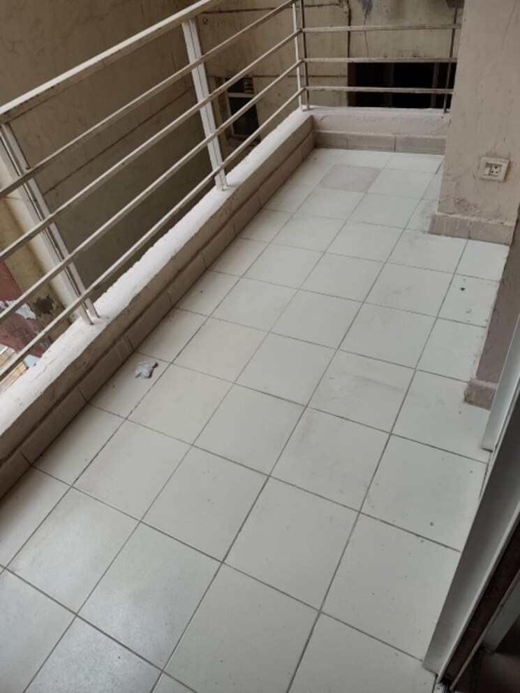 Balcony, paras-tierea 3 Bedroom 1592 Sq.Ft. Apartment In Sector 137 Noida 8977703