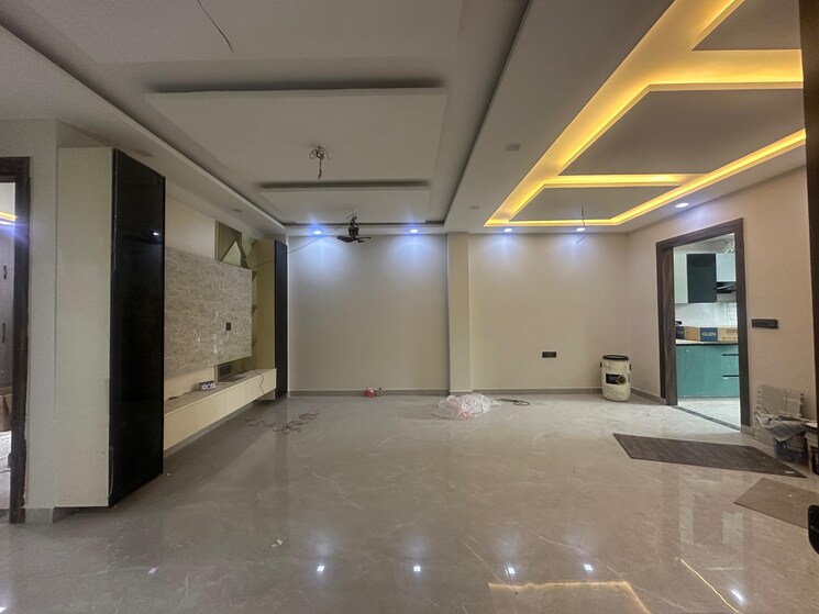 Room, bptp-district-faridabad 3 Bedroom 1400 Sq.Ft. Builder Floor In Sector 81 Faridabad 8977761