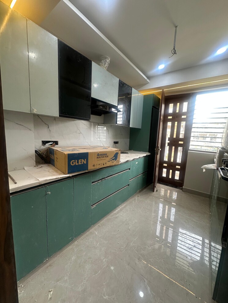 Kitchen, bptp-district-faridabad 3 Bedroom 1400 Sq.Ft. Builder Floor In Sector 81 Faridabad 8977761