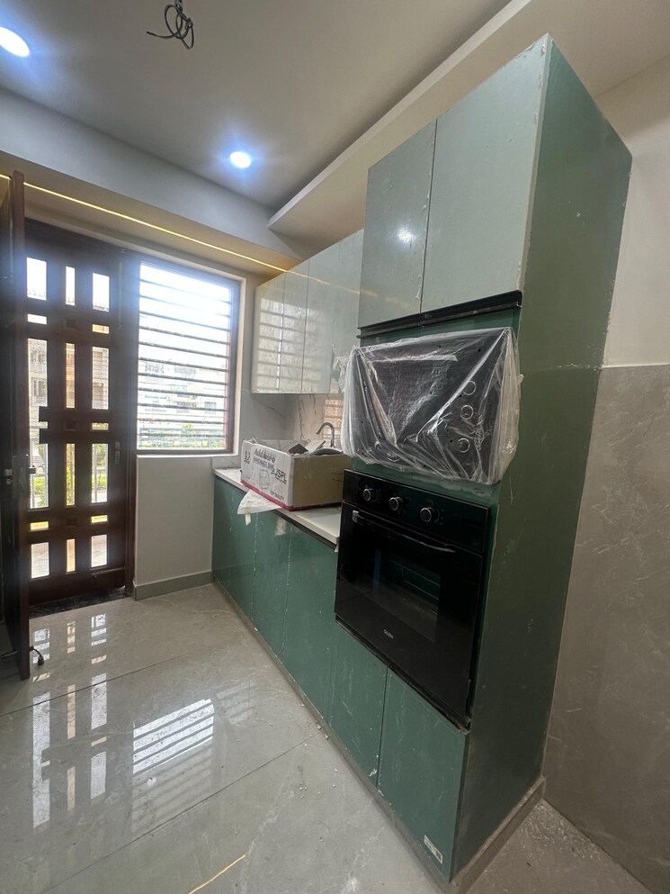 Kitchen, bptp-district-faridabad 3 Bedroom 1400 Sq.Ft. Builder Floor In Sector 81 Faridabad 8977761