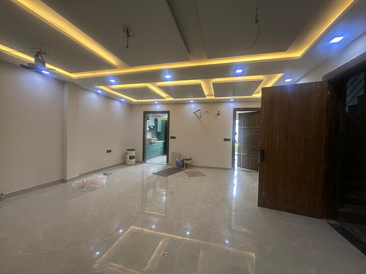 Living Room, bptp-district-faridabad 3 Bedroom 1400 Sq.Ft. Builder Floor In Sector 81 Faridabad 8977761