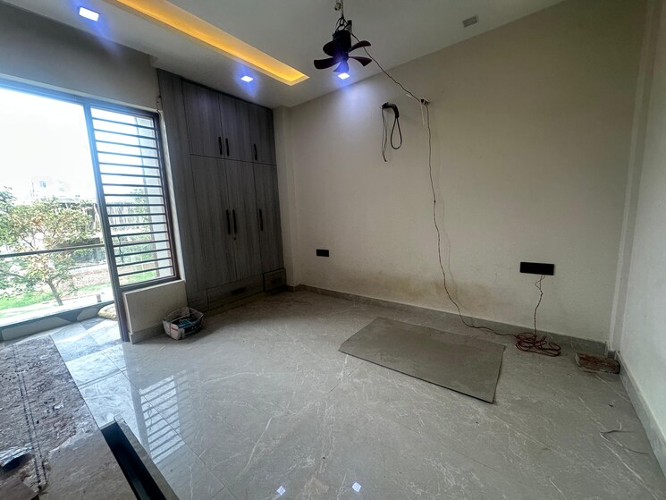 Room, bptp-district-faridabad 3 Bedroom 1400 Sq.Ft. Builder Floor In Sector 81 Faridabad 8977761