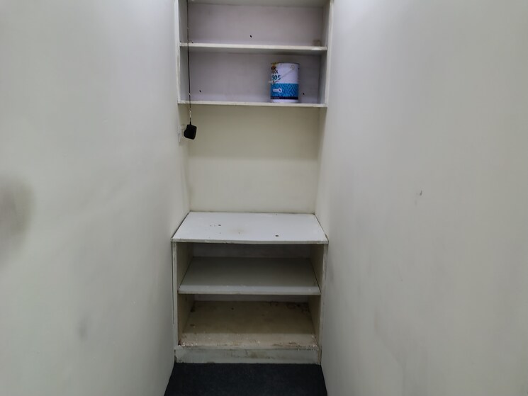 undefined, sector 63 Commercial Office Space in IT/SEZ 1000 Sq.Ft. In Sector 63 Noida 8977740